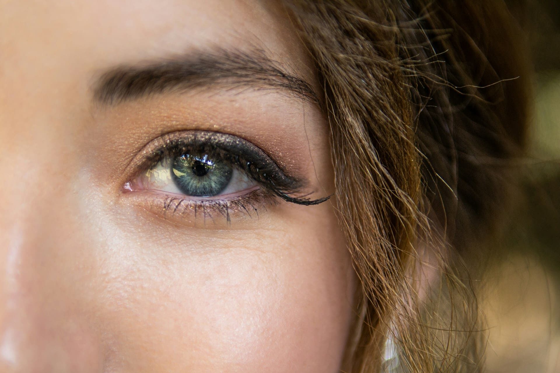 trucco occhi verdi scintillante